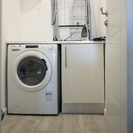 Malaga Velarde Center Apartment ภายนอก รูปภาพ